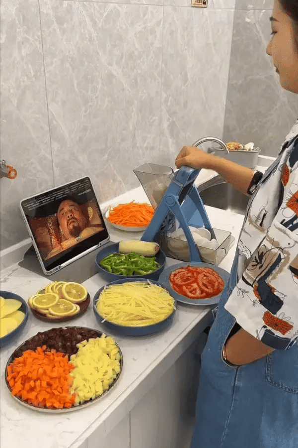 QuickChop Vegetable Cutter™